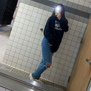 Meet your Posher, Abby